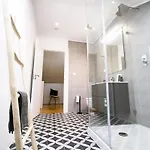 Unique Design Loft At Intendente 2 Bedroom Ac Wifi *